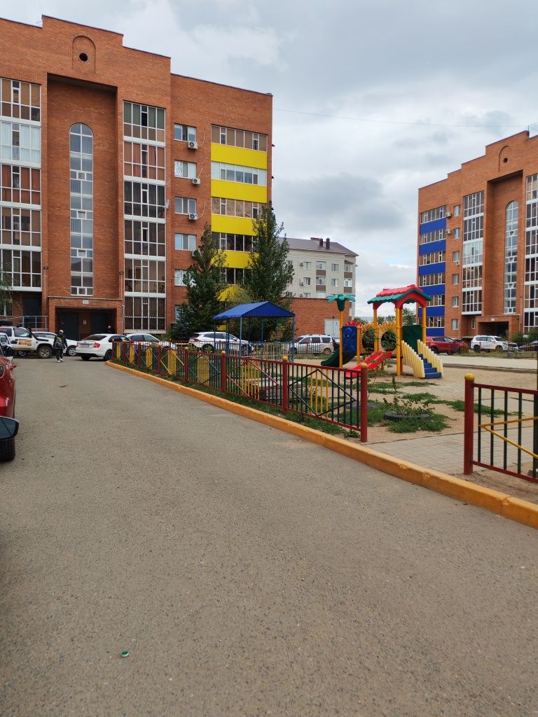 Продам 2 к. кв. Батыс2