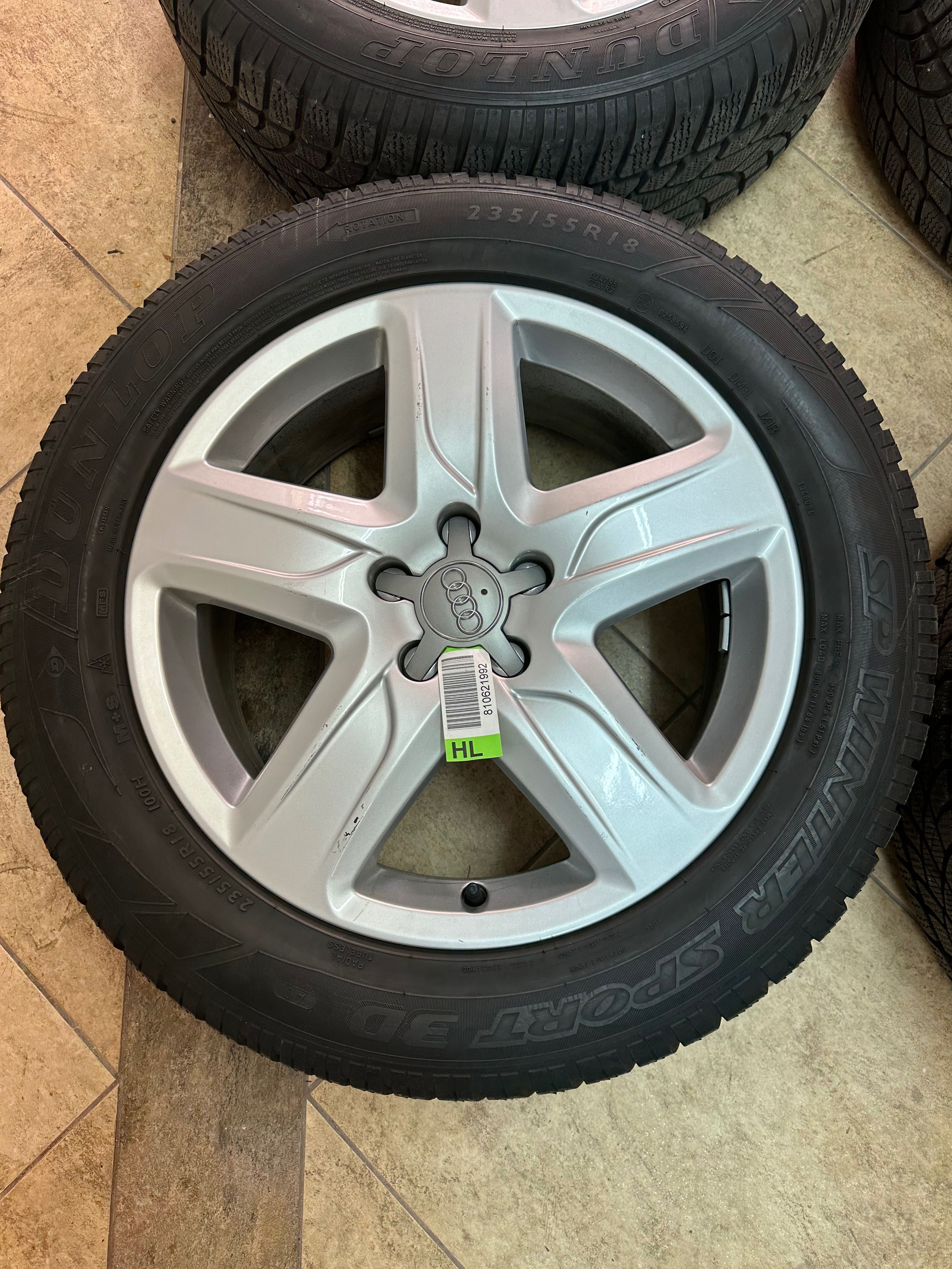 Зимни гуми Dunlop 235/55 R 18 с джанти за Ауди А6