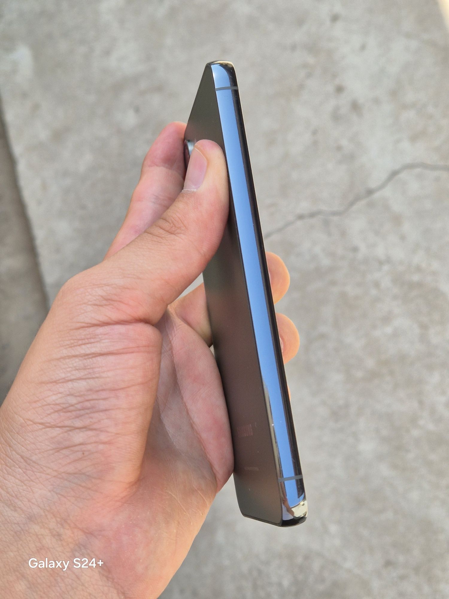Samsung Galaxy S23 8/256Gb ideal
