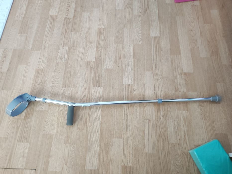 Костыль локтевой Trives CA852L1