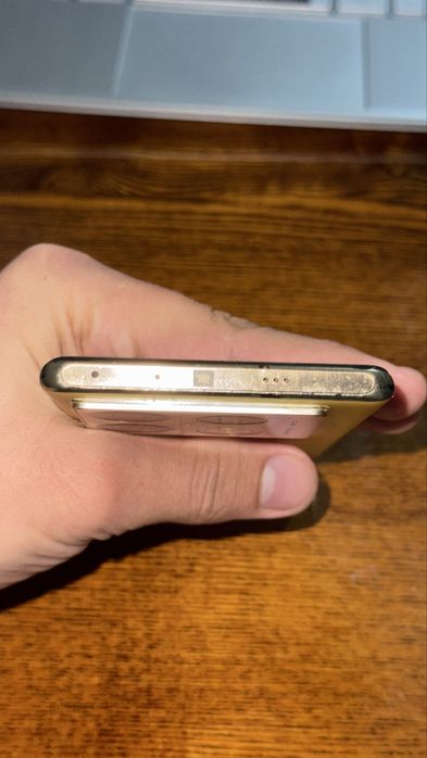 Infinix note 40 pro - 12/256gb