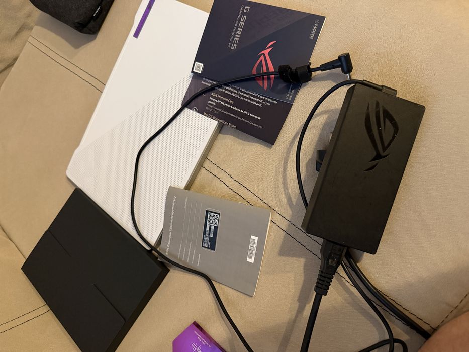 Laptop Gaming - ROG Zephyrus G14 (RTX3060)+ Headset Casti