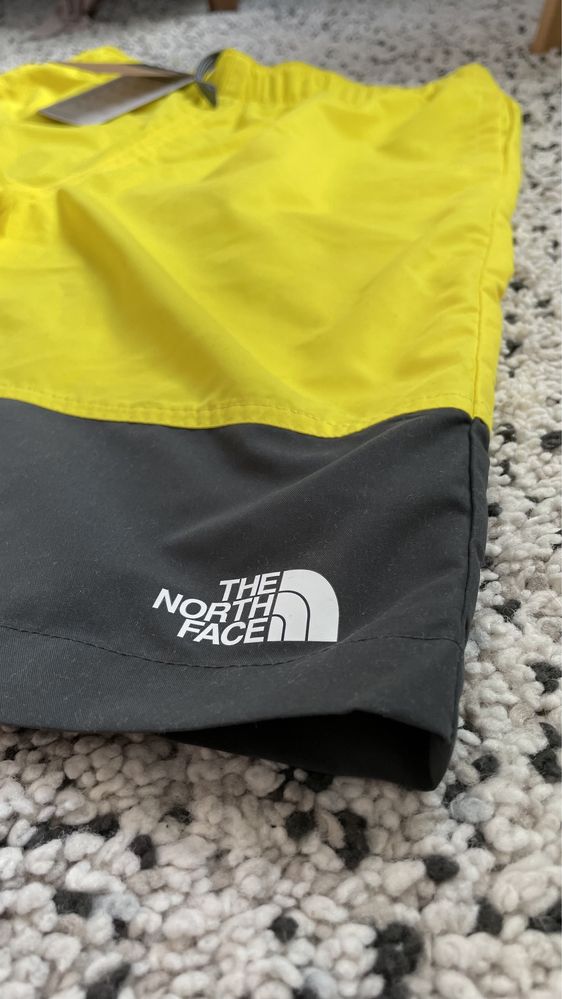 Чисто нови плувни шорти The North Face размер XS-S