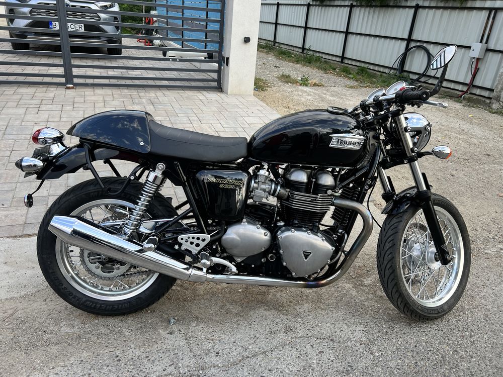 Vand Triumph Thruxton 900 caffe racer