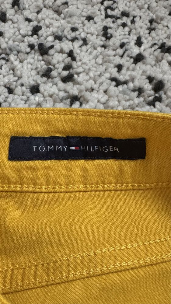 Нови дамски дънки Tommy Hilfiger размер 31/32