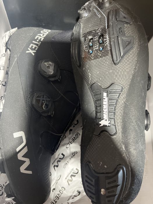 Incaltaminte ciclism nr 40,5, nr 43 si nr. 44,5