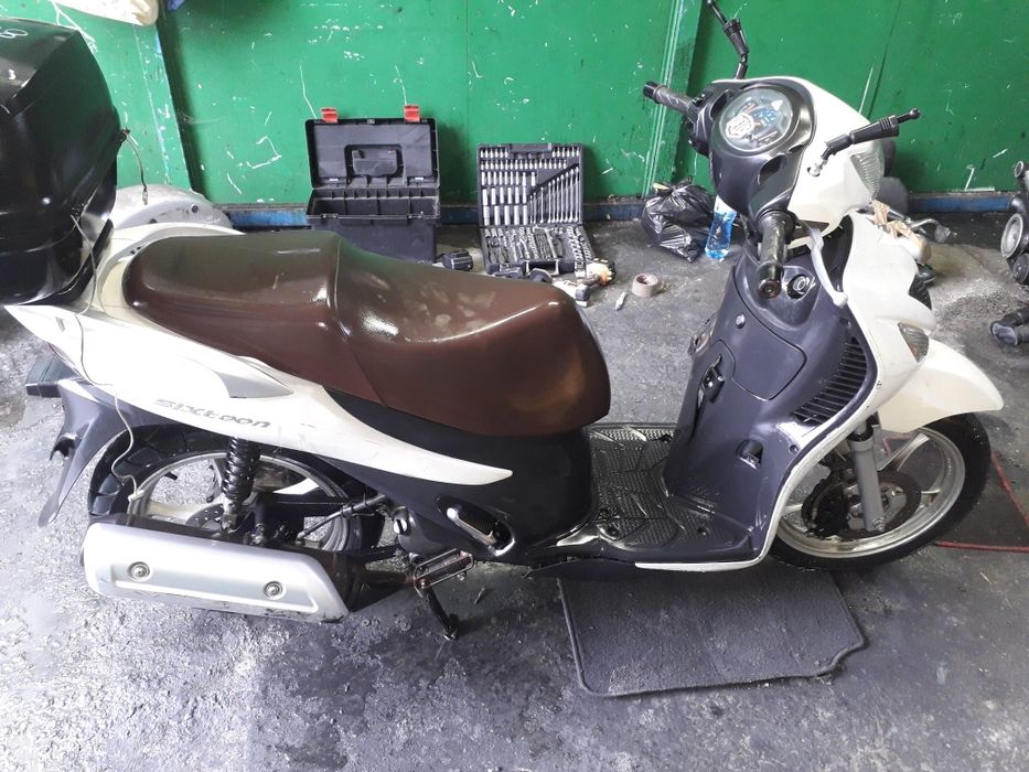 Suzuki SIXTEEN 125i-На части