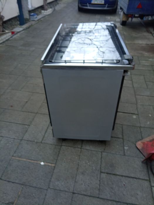 Aragaz 5 arzătoare și cuptor