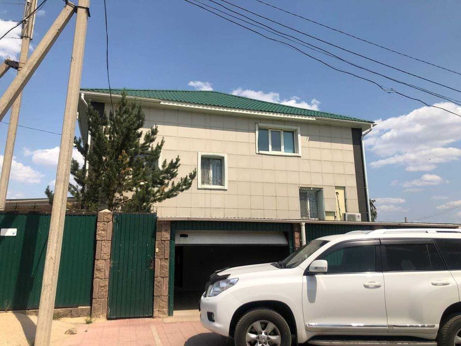 Отдельный дом • 6 комнат • 369 м² • 18 сот., по ул. Карагайлы