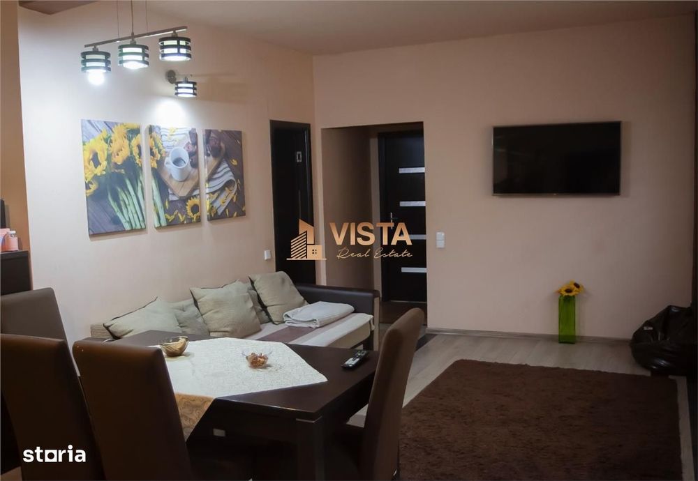 Apartament 3 camere, 2 bai, parcare, zona Centrul Istoric