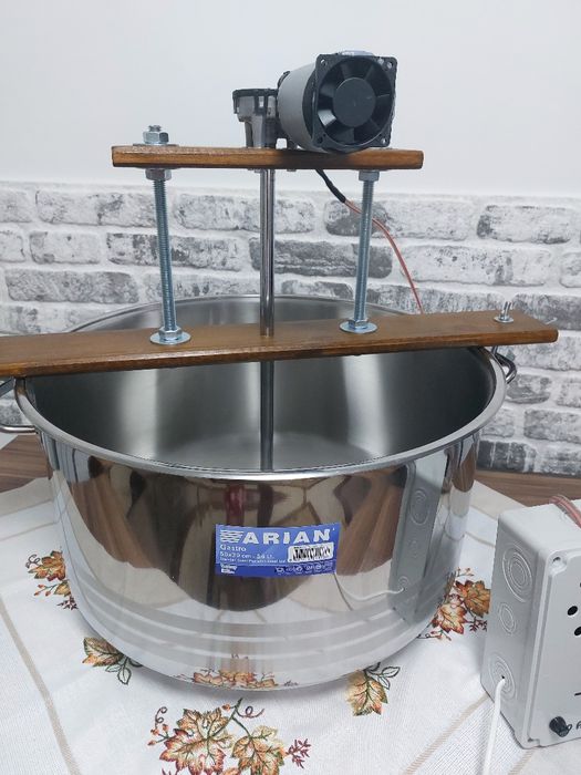 Oala cu amestecare gemuri,zacusca,bulion,ketchup