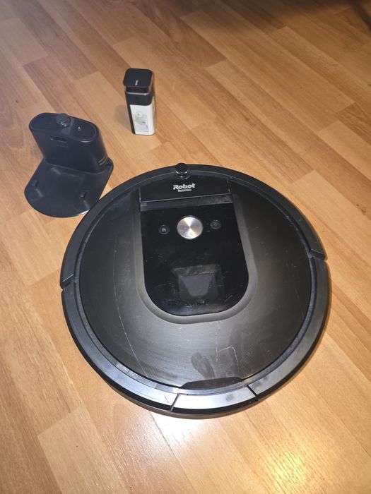 Aspirator robot iRobot Roomba 980 – complet funcțional, întreținut