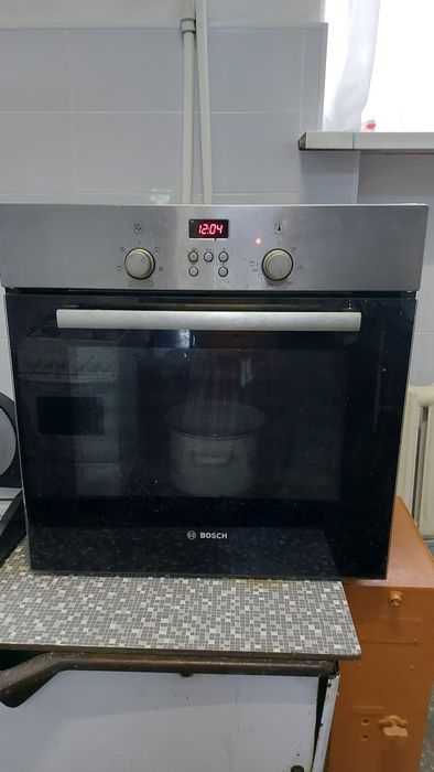 Встроенный духовой шкаф