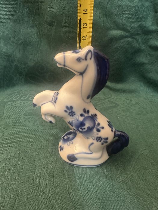 Руски фигурки/статуетки Гжел/Гжель