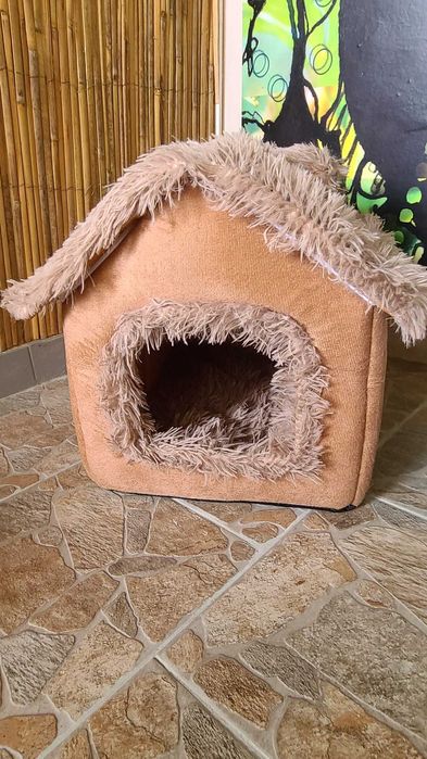 Casuta pufoasa animale de companie / culcus caini si pisici LARGE noua