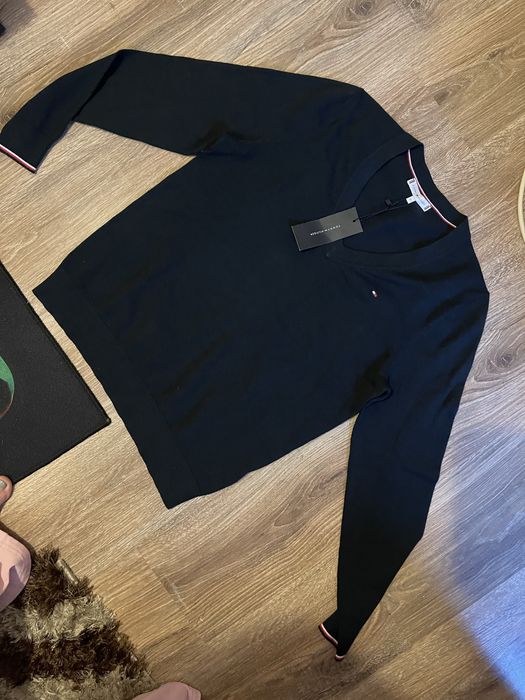 Pulovere tommy Hilfiger dama