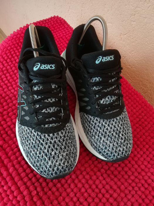 Adidași Asics nr 38 dama