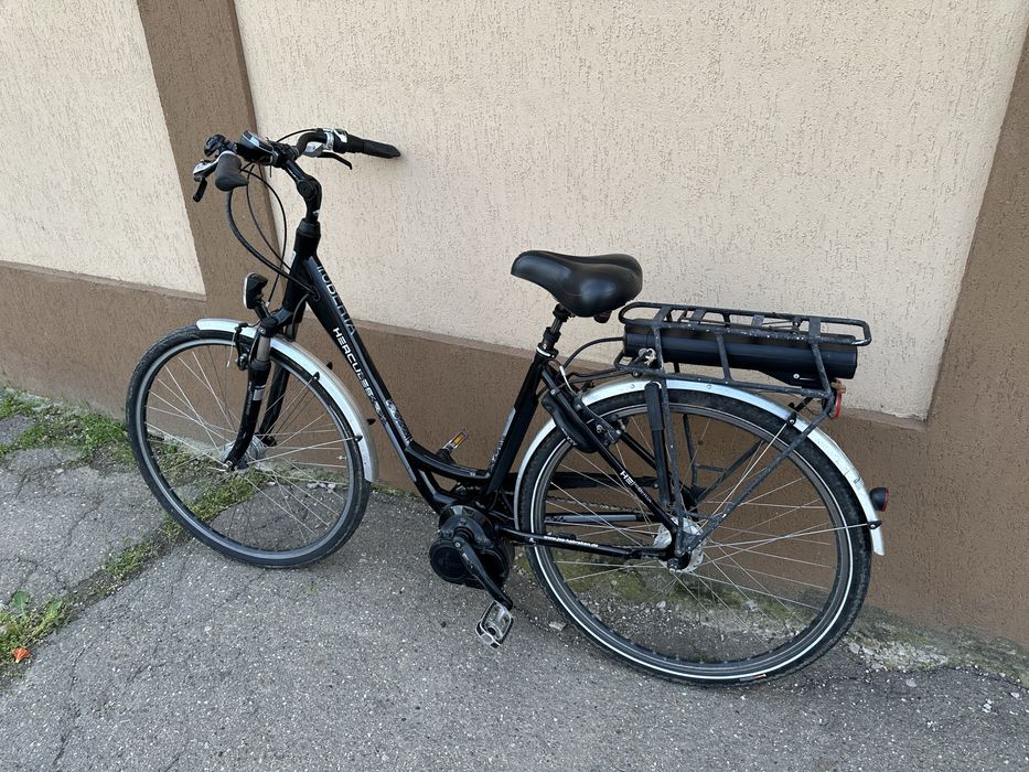 Vand sau schimb Bicicleta de dama electrica Hercules ,motor BOSCH