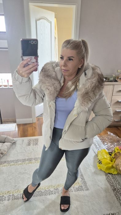 Vând geaca blana naturala