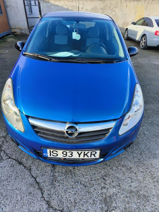 Vând Opel CORSA D
