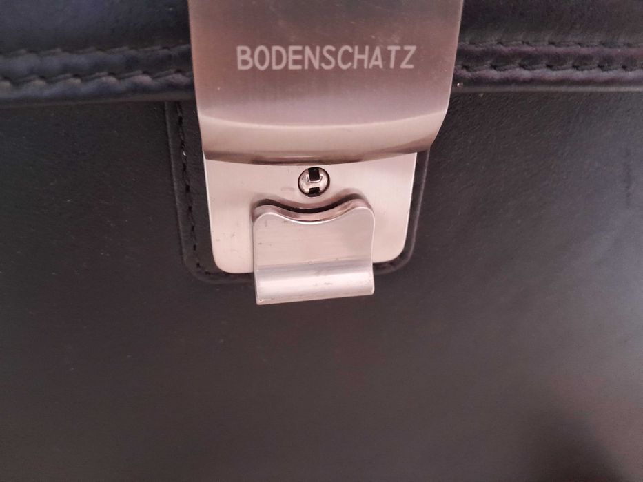 Продавам мъжка кожена бизнес чанта BODENSCHATZ от Естесвена Кожа