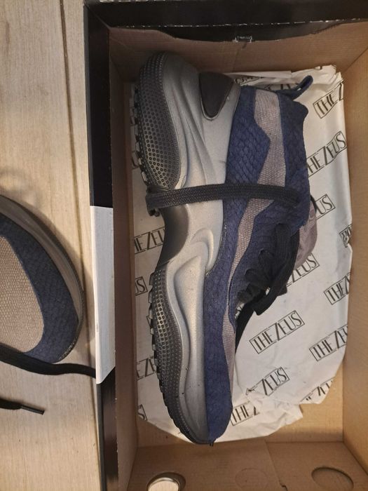 Vand pantofi noi sport-marimea 38 de barbati