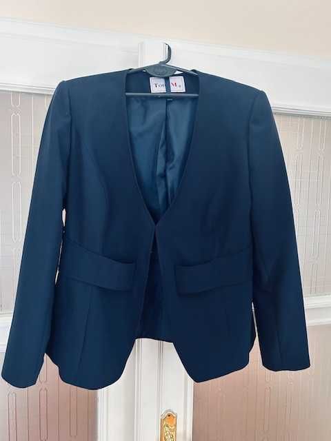 Нов Дамски костюм 52 - Тони М