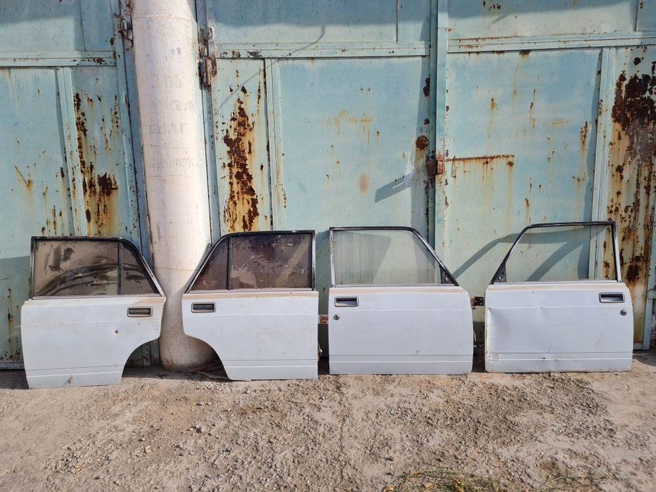 Дверь 2107 комплект