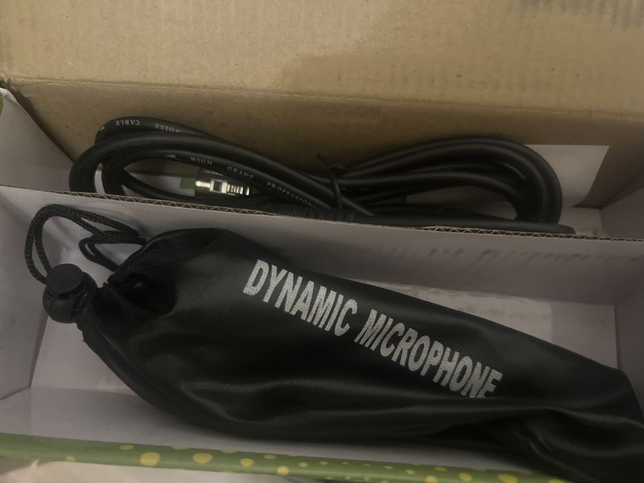 Продаю микрофон.