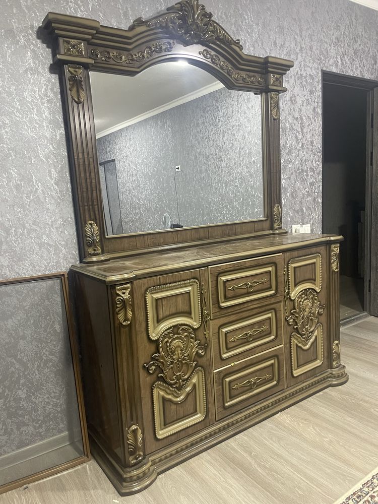 Продаётся спальная гарнитура