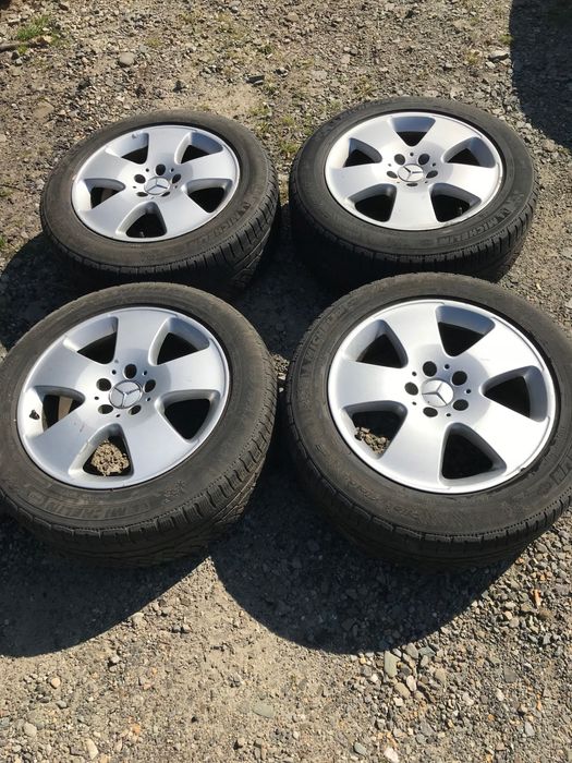 Продам диски с резиной на Мерседес.