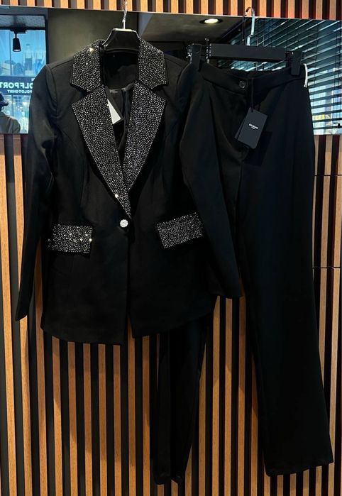 Stoc Compleu costum dama Balmain