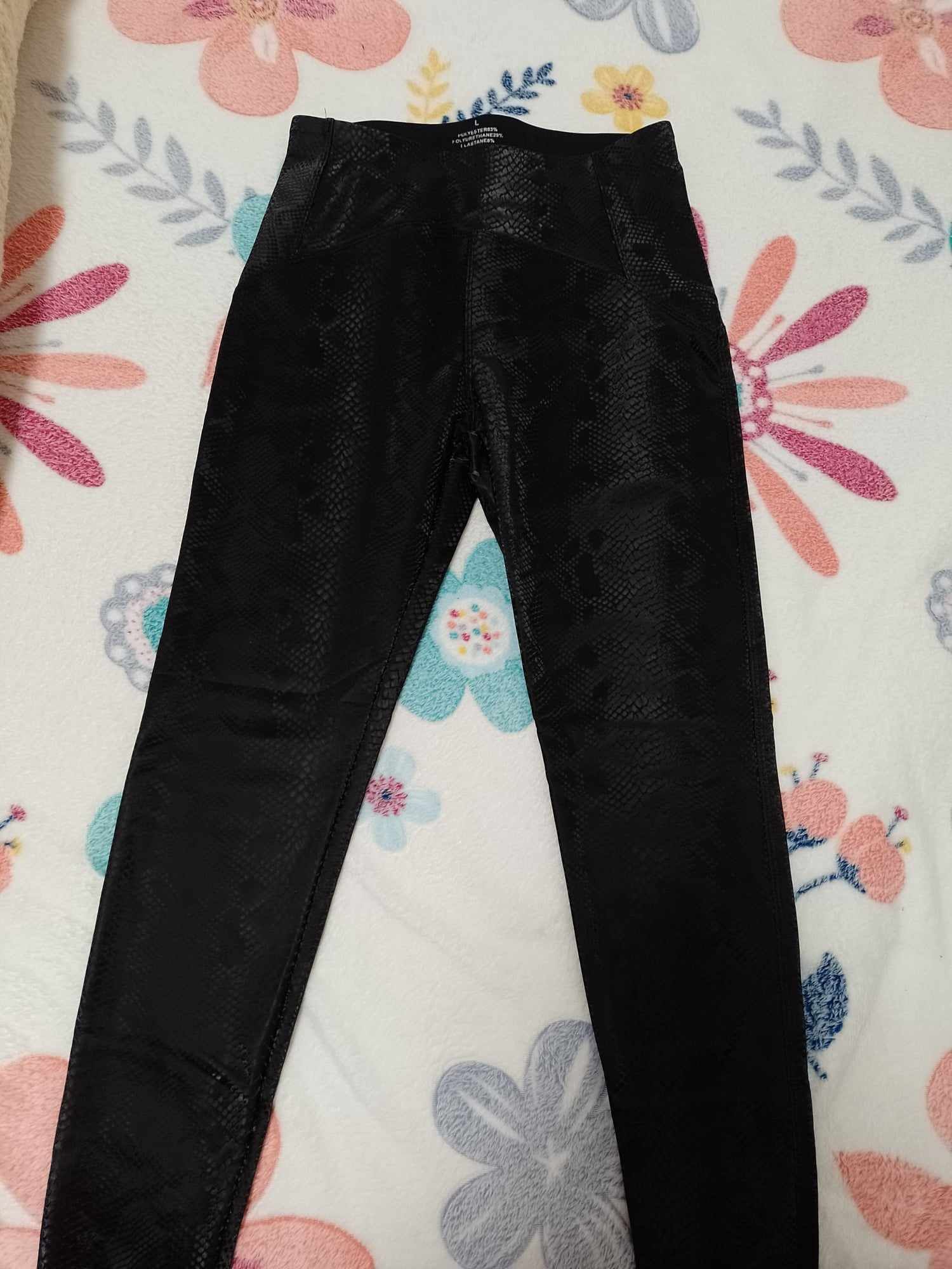 Colanti imitație piele s,m model deosebit