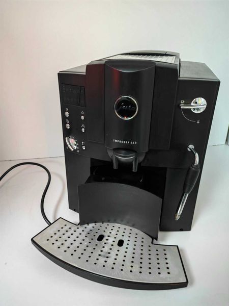 Vand expresor cafea,model Jura impressa E10,
