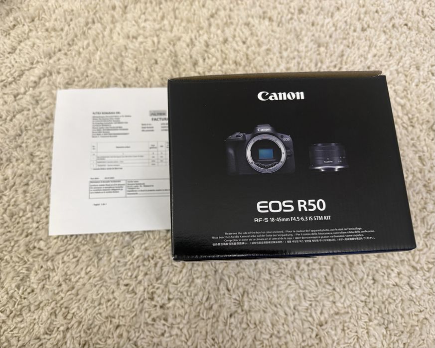 foto Canon R50 cu obiectiv este nou cu garantie 2 ani