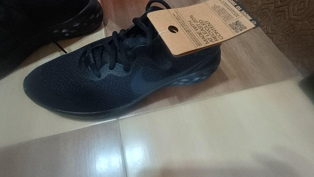 Чисто нови!!! Nike Revolution 6 NN GS