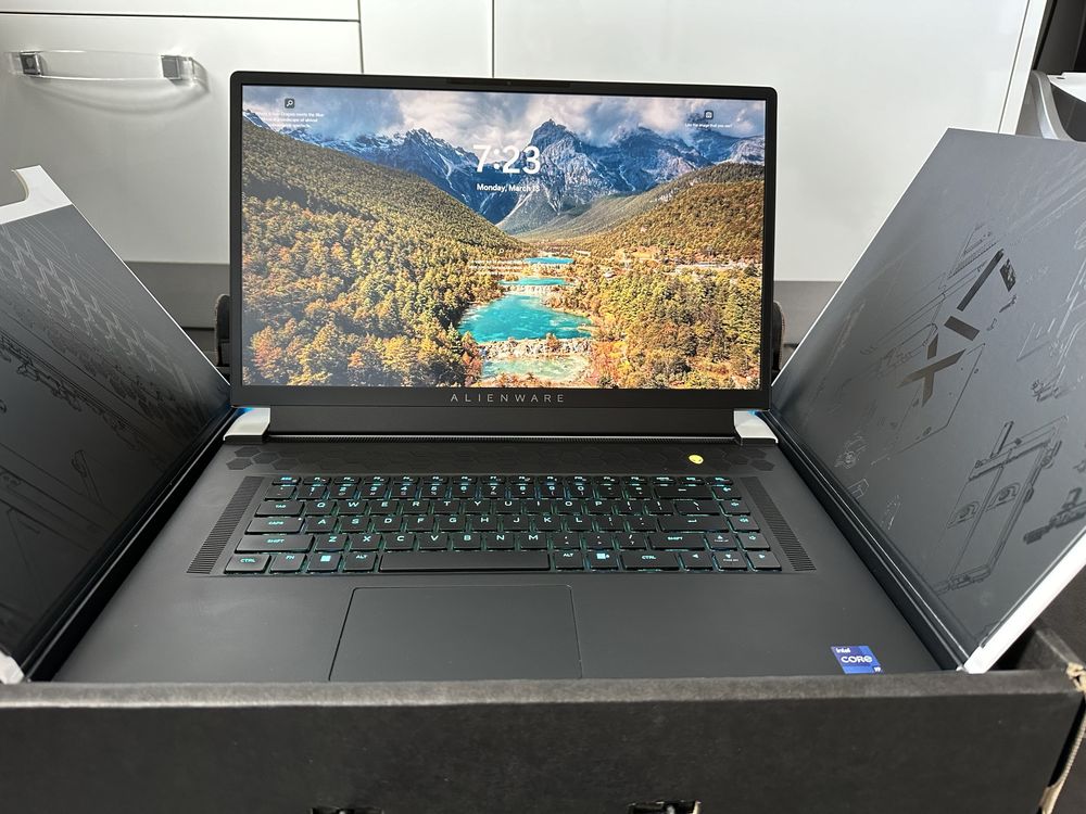 Laptop Alienware X17 R2