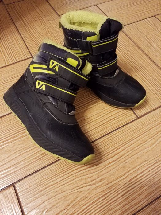 Cizme impermeabile mărime 33.