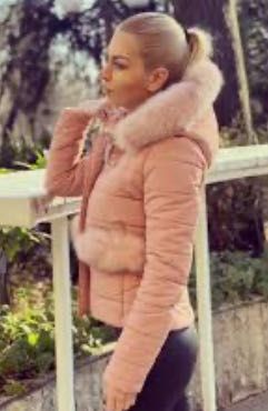 Сака и яке на Avin, Alessa  и други