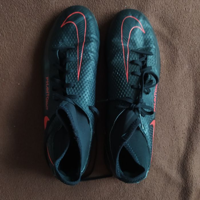 Nike Phantom Football Shoes