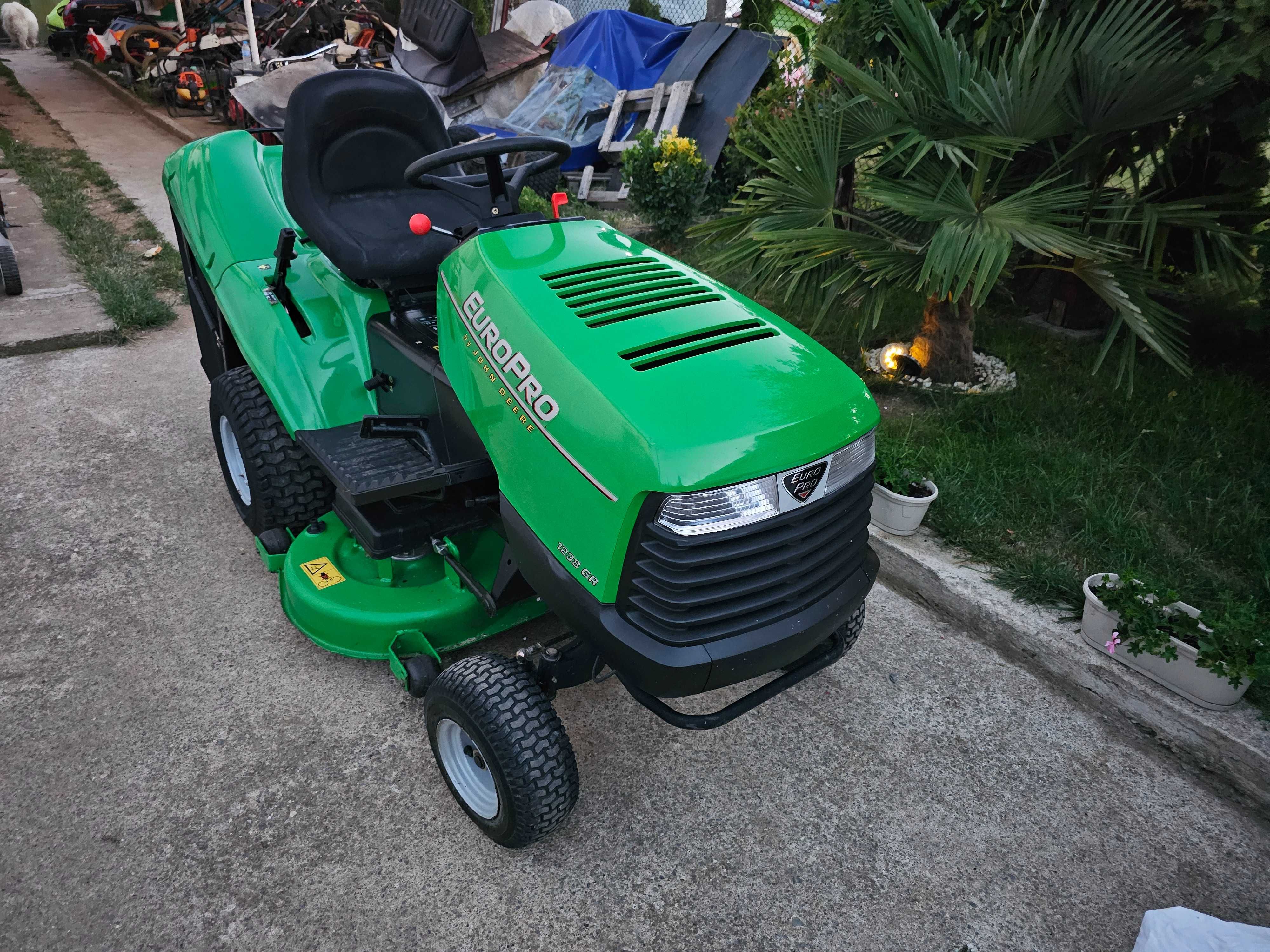 Тракторна Косачка JOHN DEERE/ EuroPro. Като НОВА.