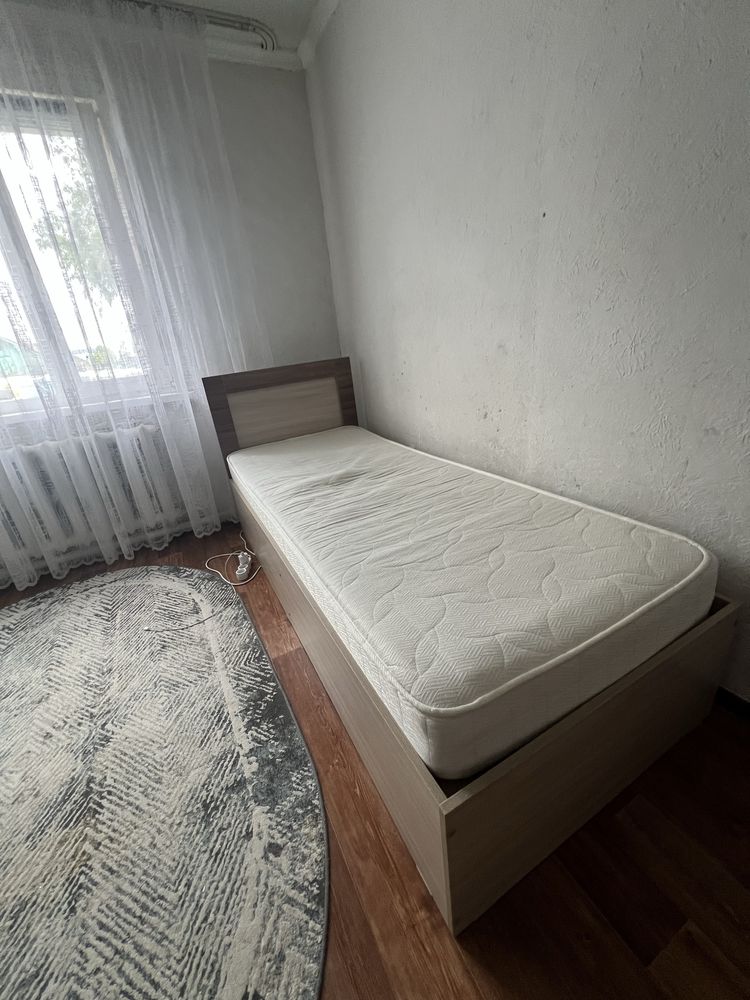 Продам кровать и компьютерный стол