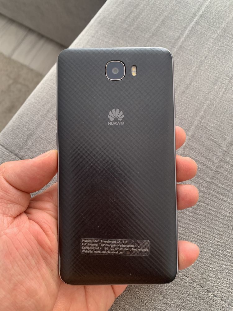 Huawei Y6 II compact (LYO-L21) 2GB, 16GB, Dual SIM LTE, Черен