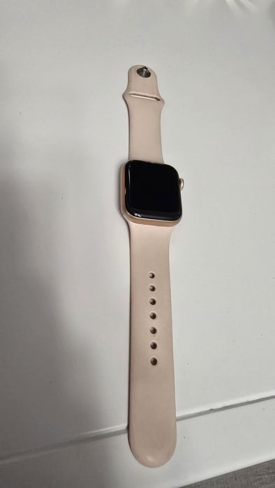 Vand Apple Watch Series 5