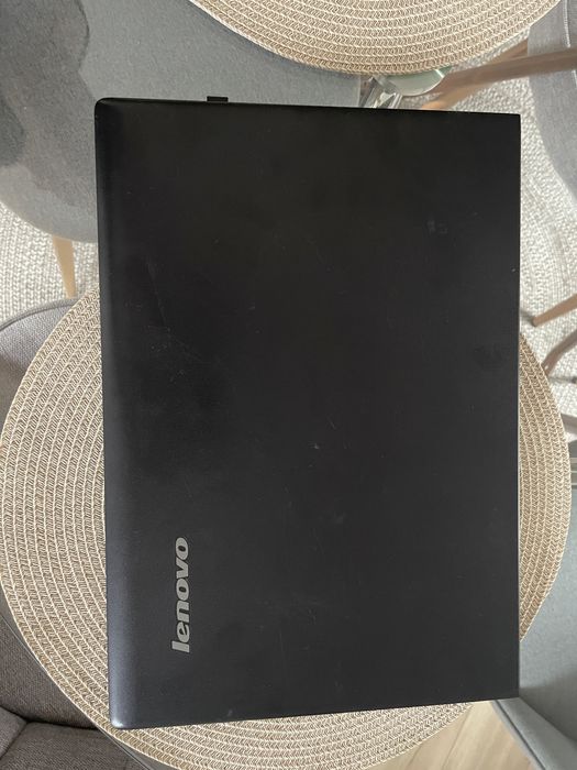 Laptop Lenovo – Intel i3 | Windows 10 Pro