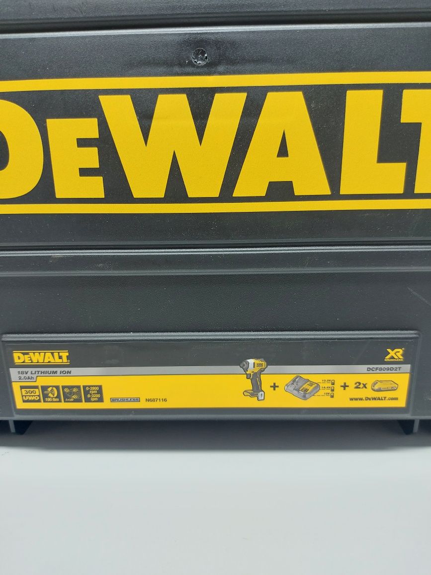 Нов комплект импакт Dewalt DCF809D2