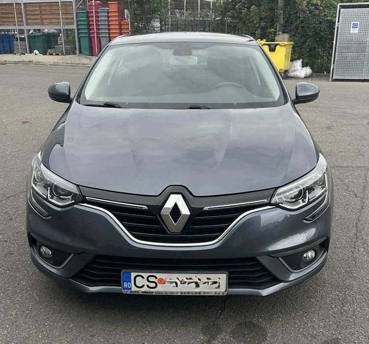 Renault Megane 4  1.6 Sce 115 CP versiune echipare Zen