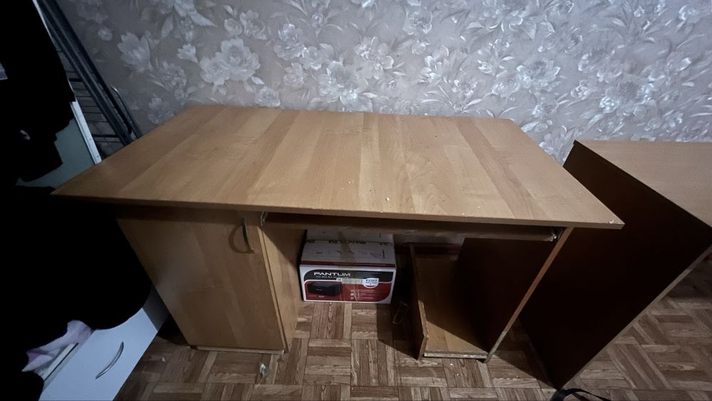 Стол и стул по 2шт