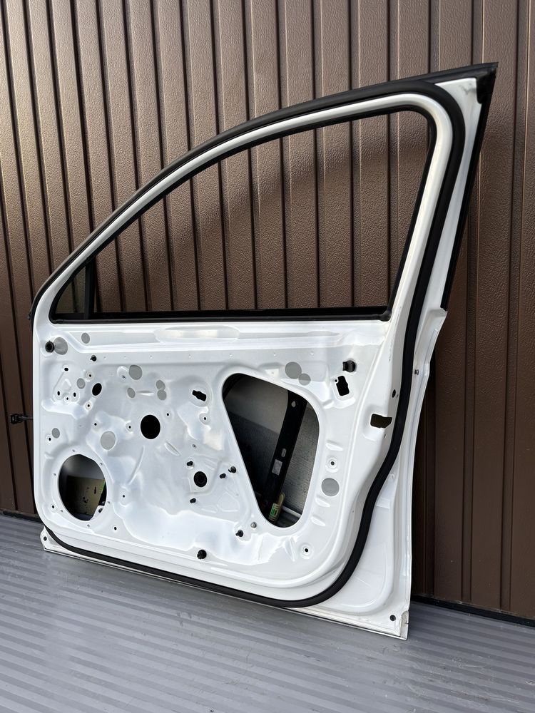 Usa dr fata vw Passat B8  cod de culoare LC9A 2015-2020