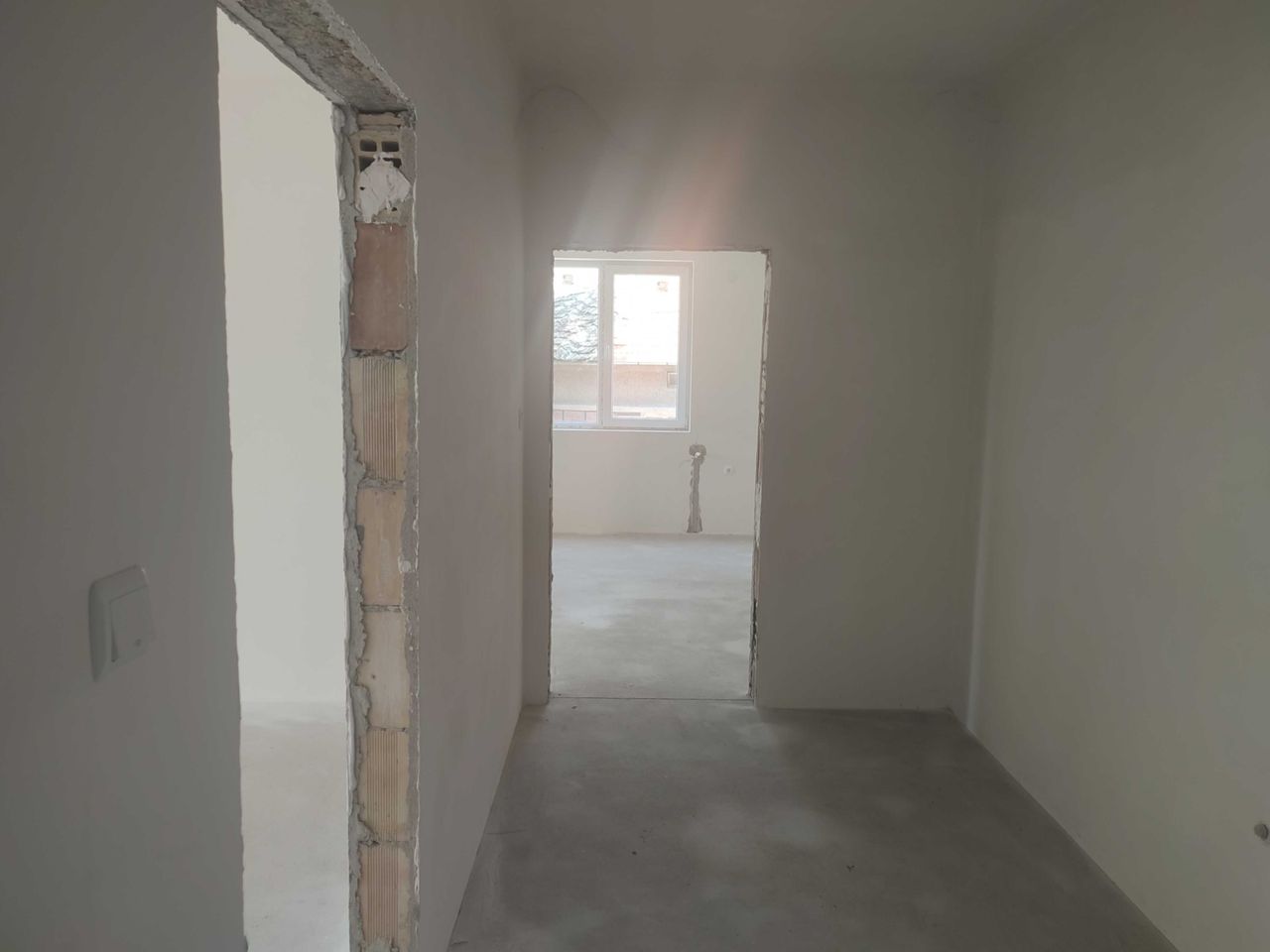 Продава се Тристаен апартамент в Търговище, Център - 133 кв.м за 989 €/кв.м - Снимка #9